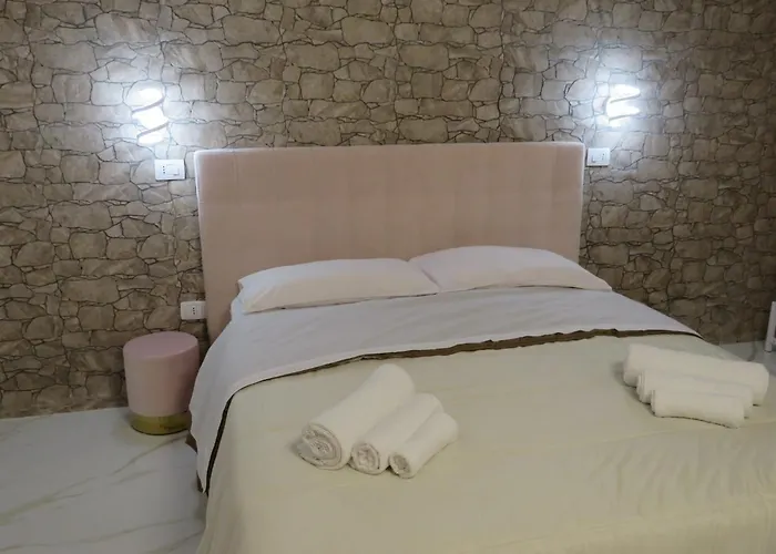Tortora House